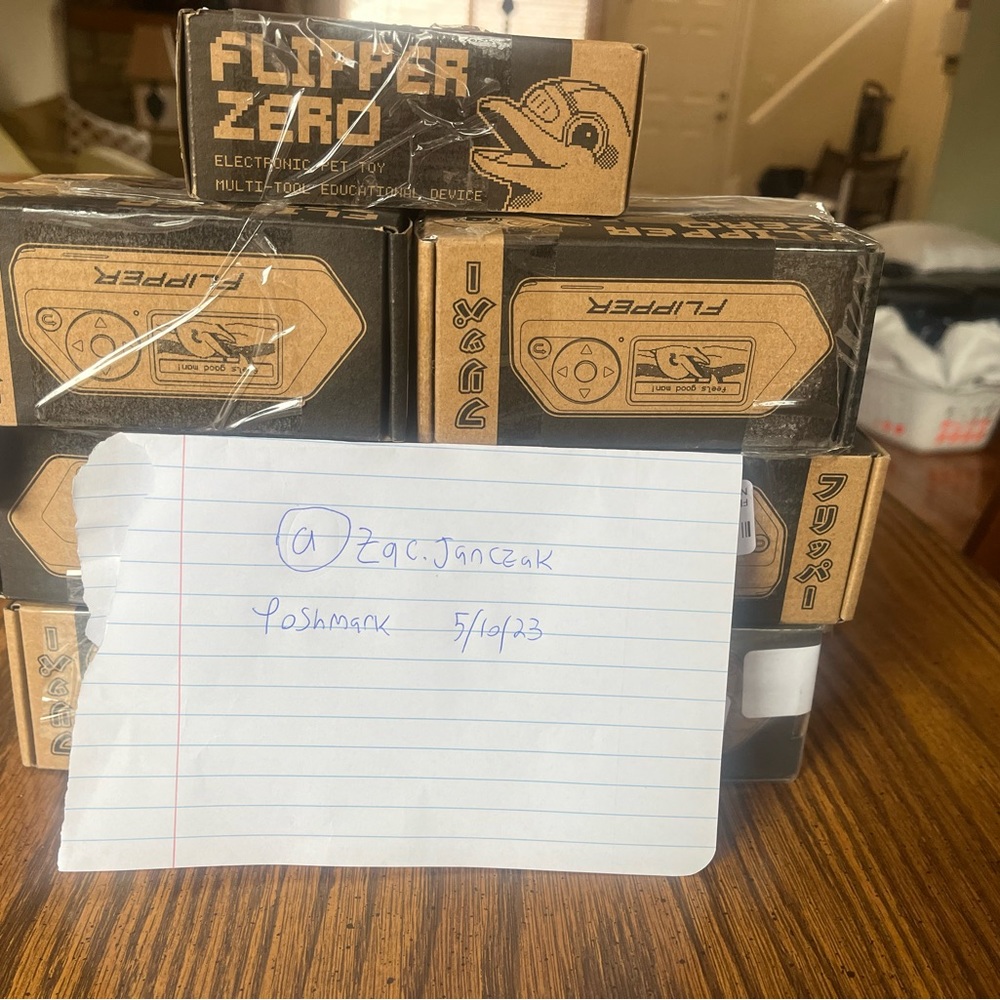 Flipper Zero, brand new without any usage or even being opened !